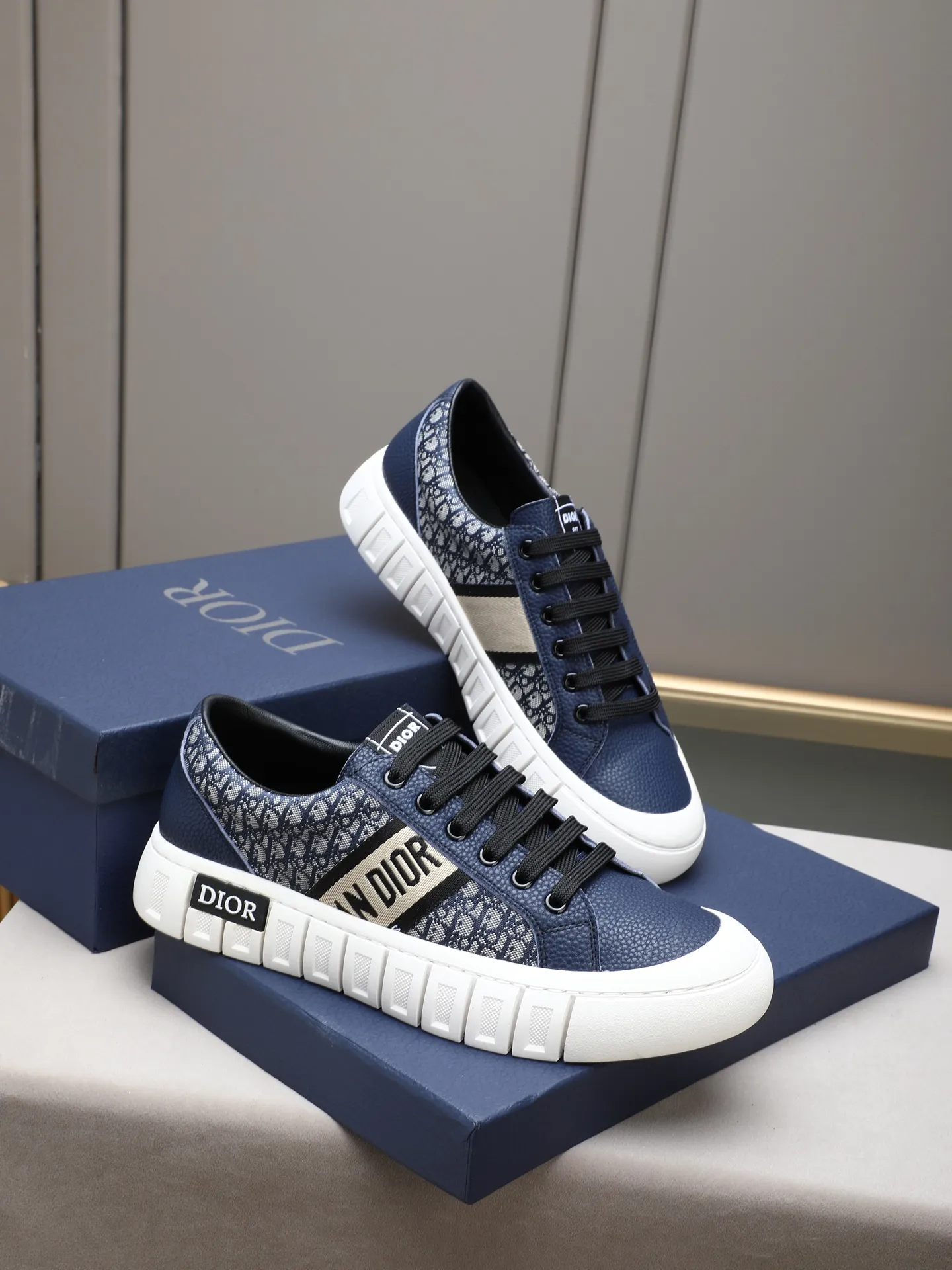 PP420 2025 latest Dior🆕The latest men's casual sports shoes, the upper is made of imported cowhide➕Dior special material! Breathable sheepskin. TPU ultra-soled, lightweight and wear-resistant! Size:38-44 (45 customized)